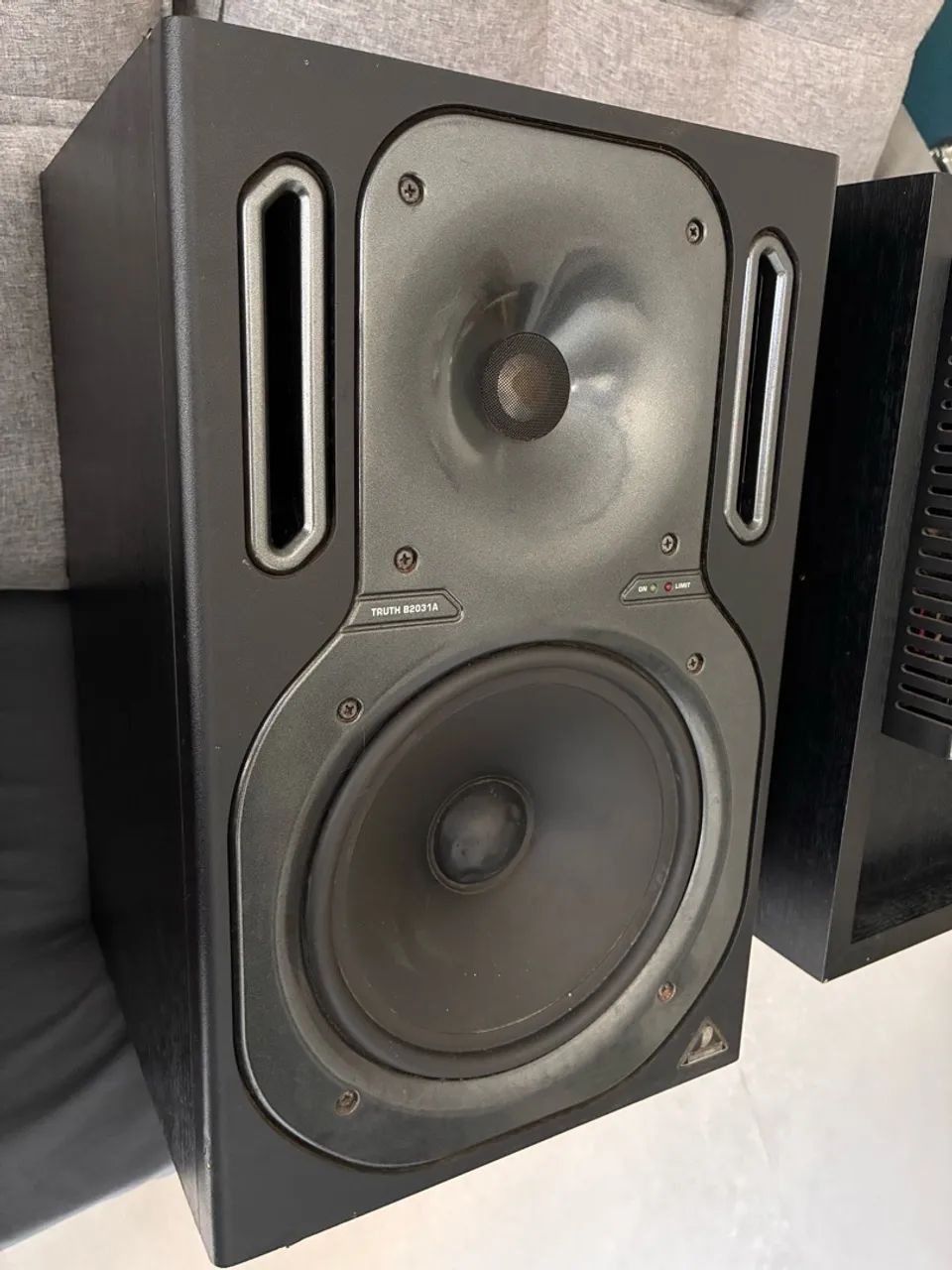 Monitor estudio caixa de som Behringer - Foto 3
