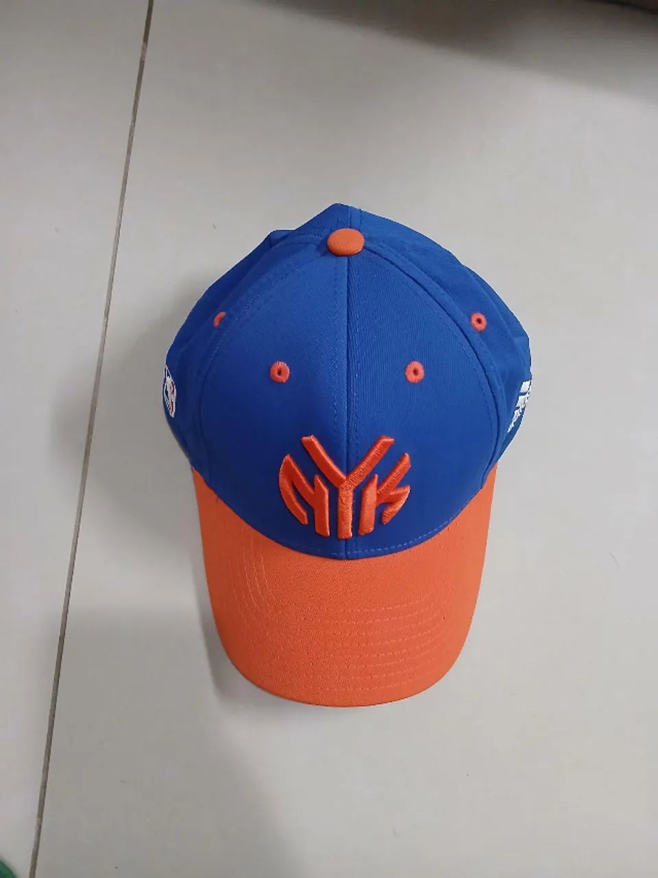 Boné New York Knicks Adidas NBA