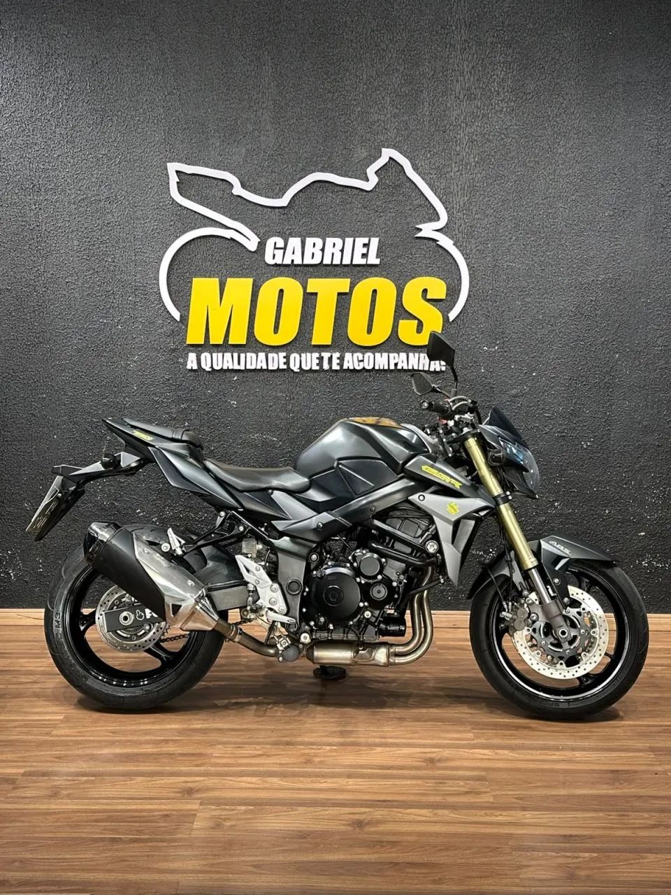 SUZUKI GSR 750  - 2016