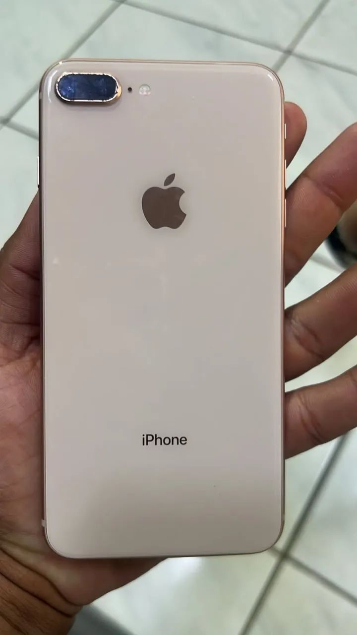 iPhone 8 Plus 