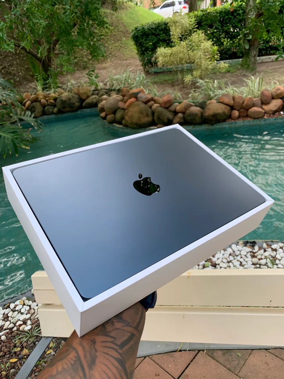 MACBOOK NEO - 8GB / 256GB 13 Silver - Notebooks - Pirajá, Salvador