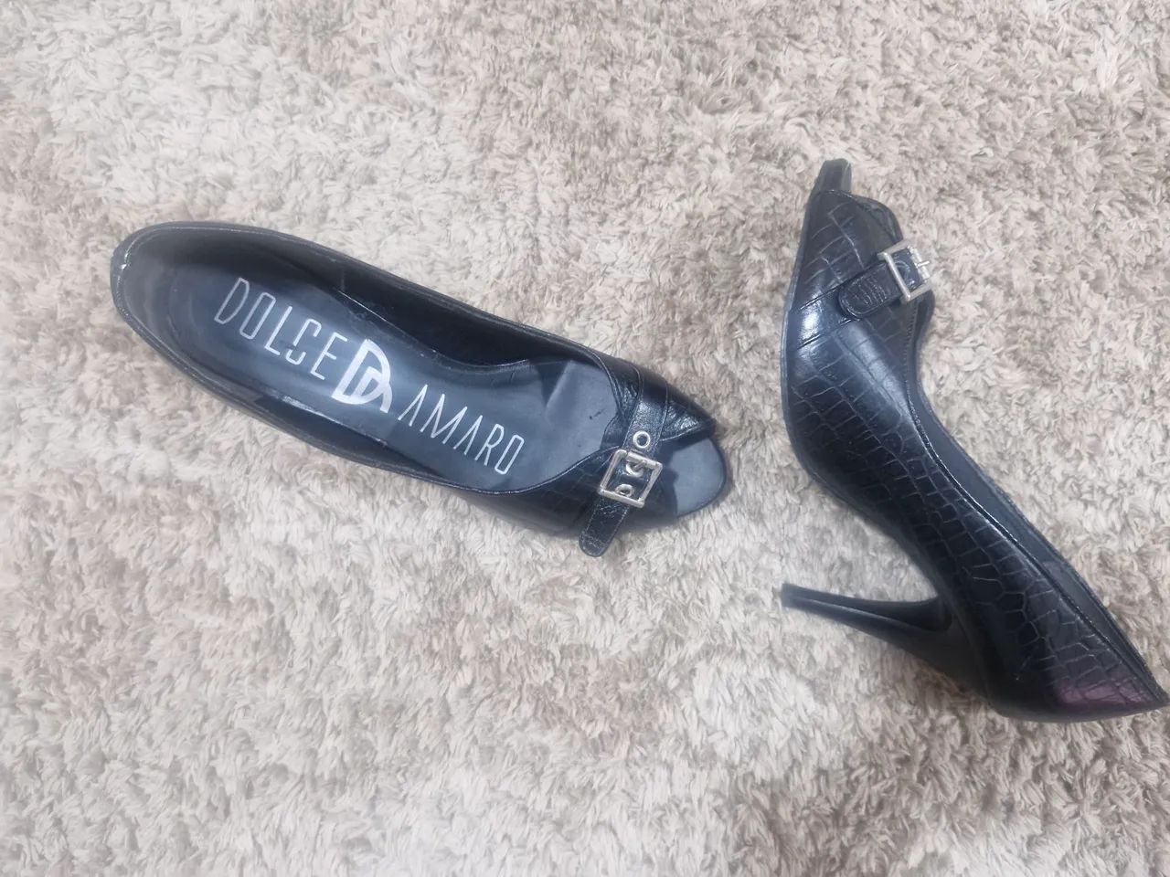 Bora e sapatos femininos em couro - Foto 2