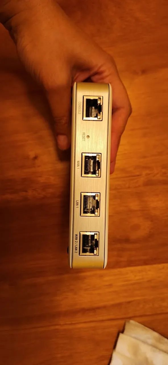 Router Firewall Ubiquiti UniFi Security Gateway (USG) - Foto 2