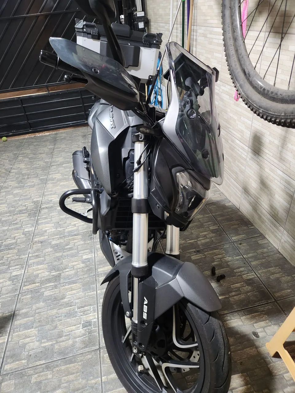 Dominar 400 - Foto 2