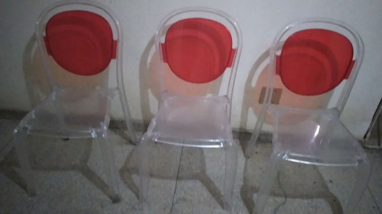 Cadeiras em acrilico - Foto 3