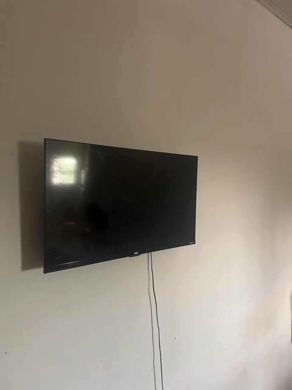 Vendo tv , aoc nova pouco tempo de uso