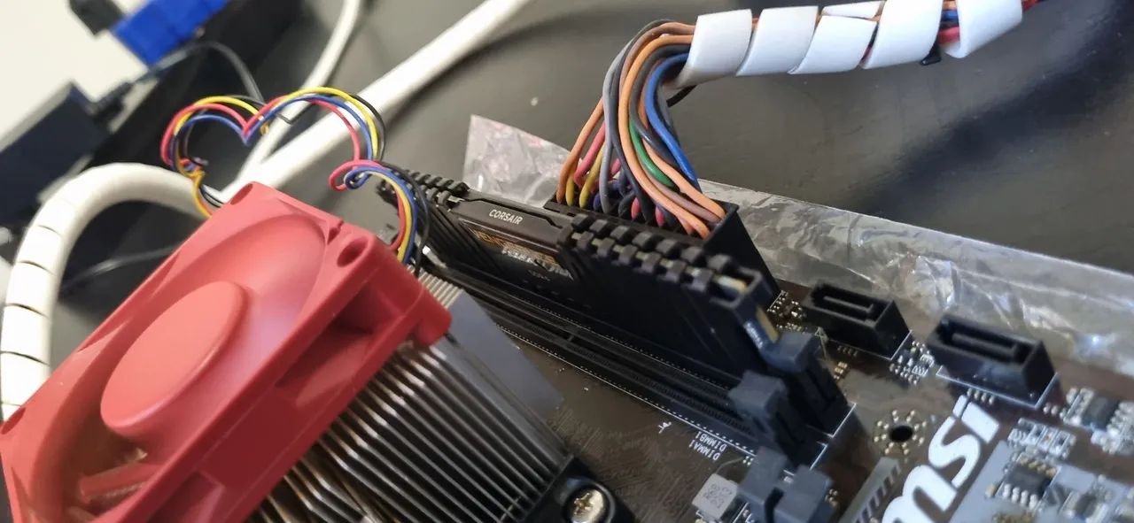Memória Ram Corsair DDR4 - Foto 4