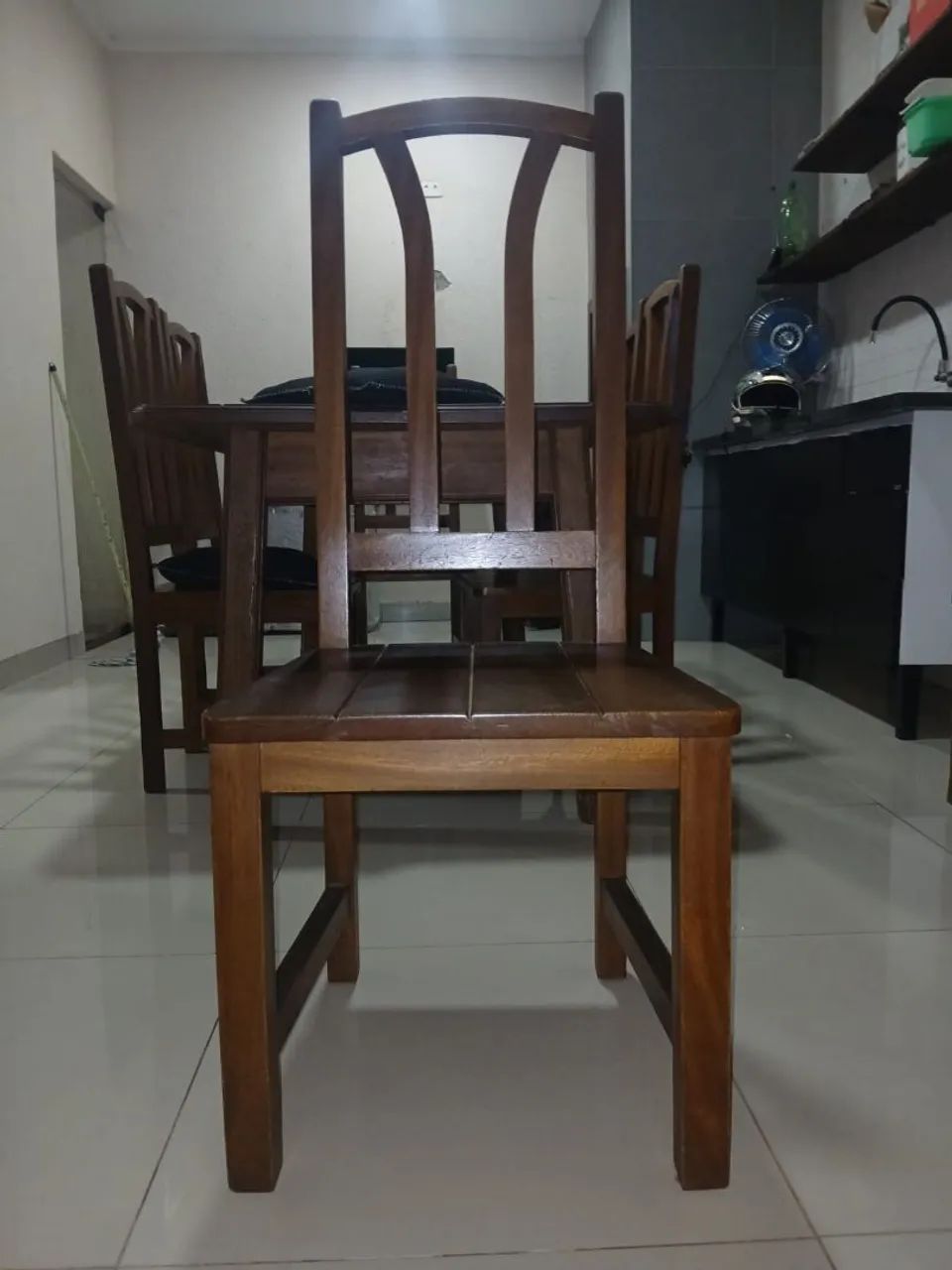 Mesa de madeira maciça  - Foto 5