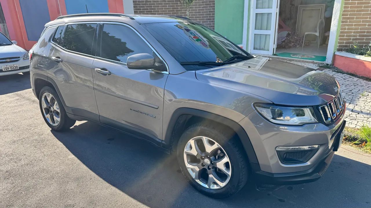 Jeep Compass COMPASS LONGITUDE 2.0 4x2 Flex 16V Aut. 2019