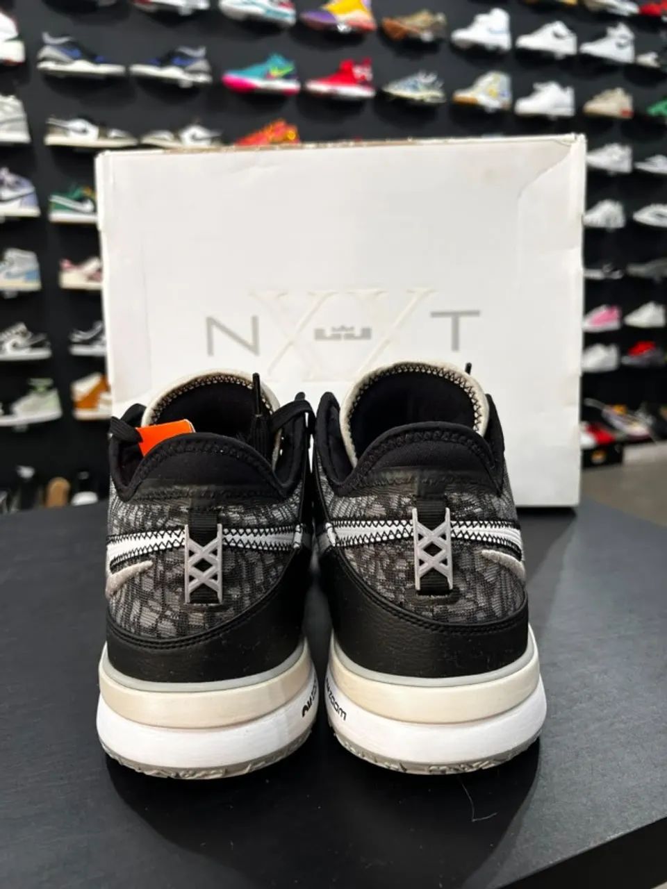 NIKE LEBRON NXXT GEN "WOLF GREY" - Foto 3