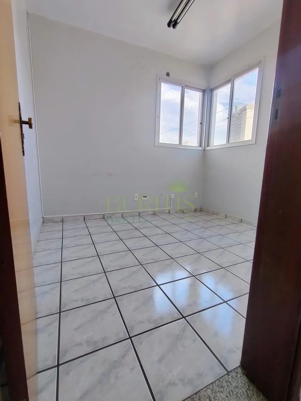Sala para alugar em Rio Verde, Setor Central, com 1 m² - Foto 3
