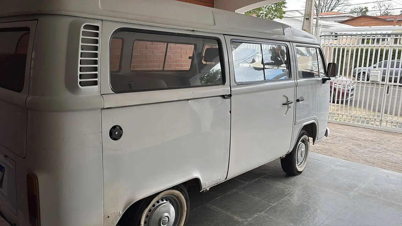 Volkswagen Kombi Standard/ Luxo/ Serie Prata 2000