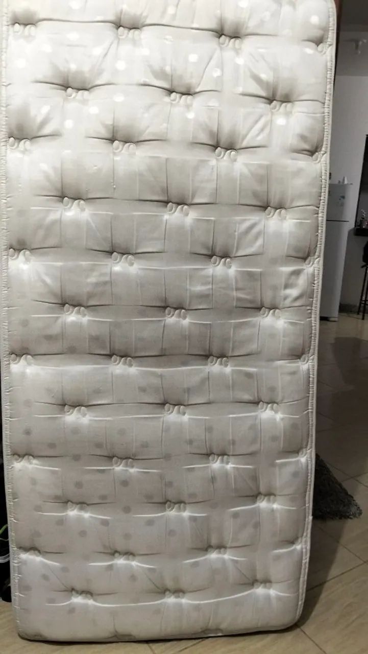 Colchão solteiro,, conservado  - Foto 2