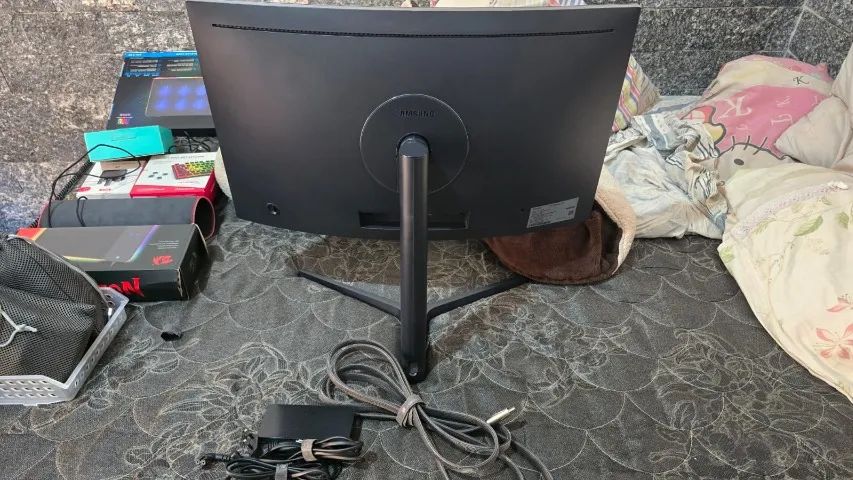 Monitor Gamer Curvo Samsung 27 polegadas - Foto 4