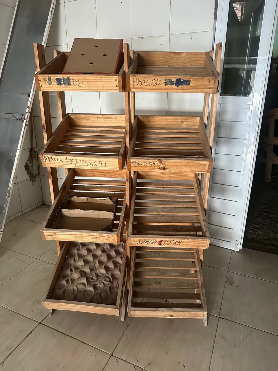 Expositor e balcão 