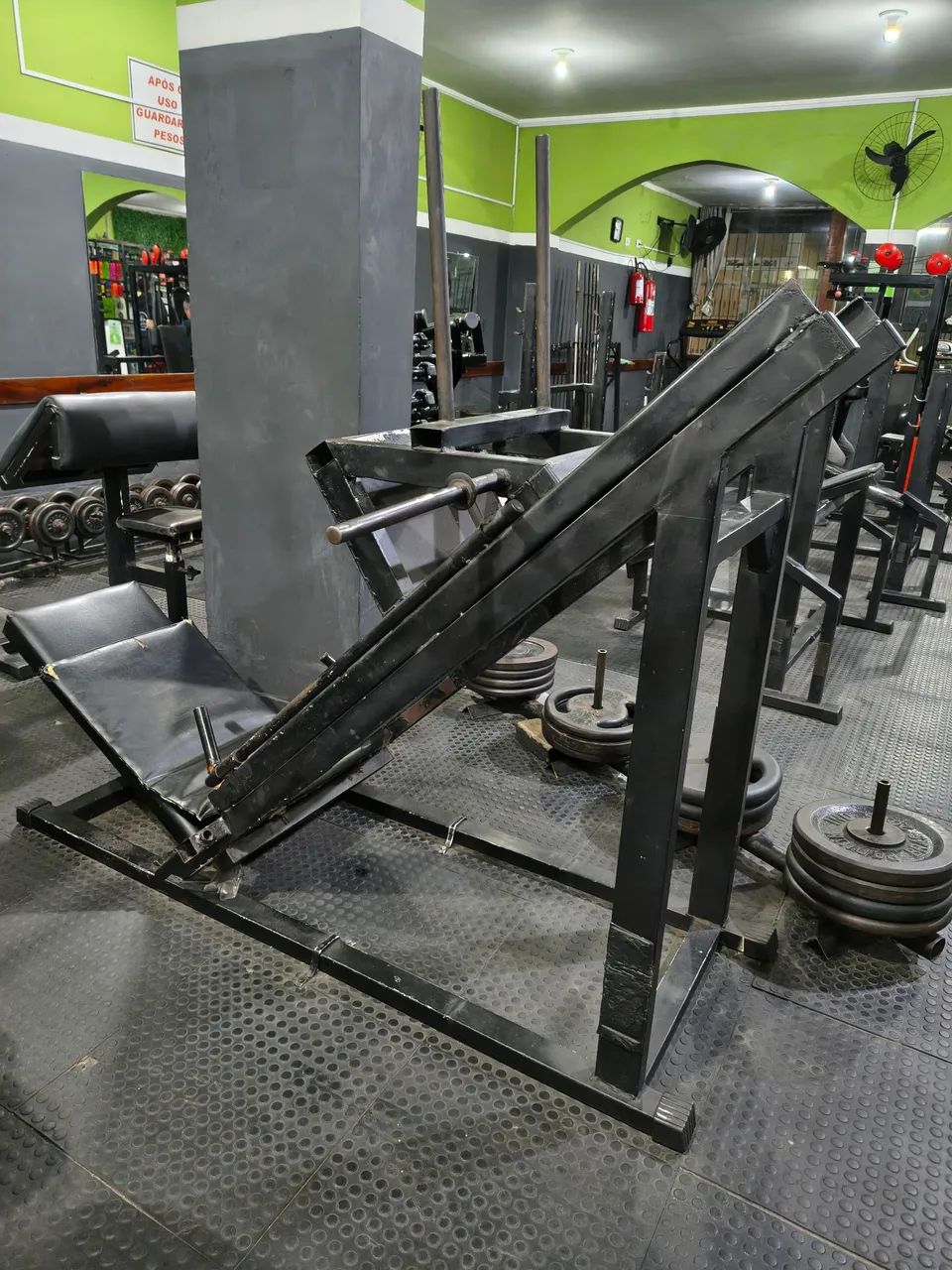 Adutora e abdutora  / Leg Press e gaiola - Foto 5