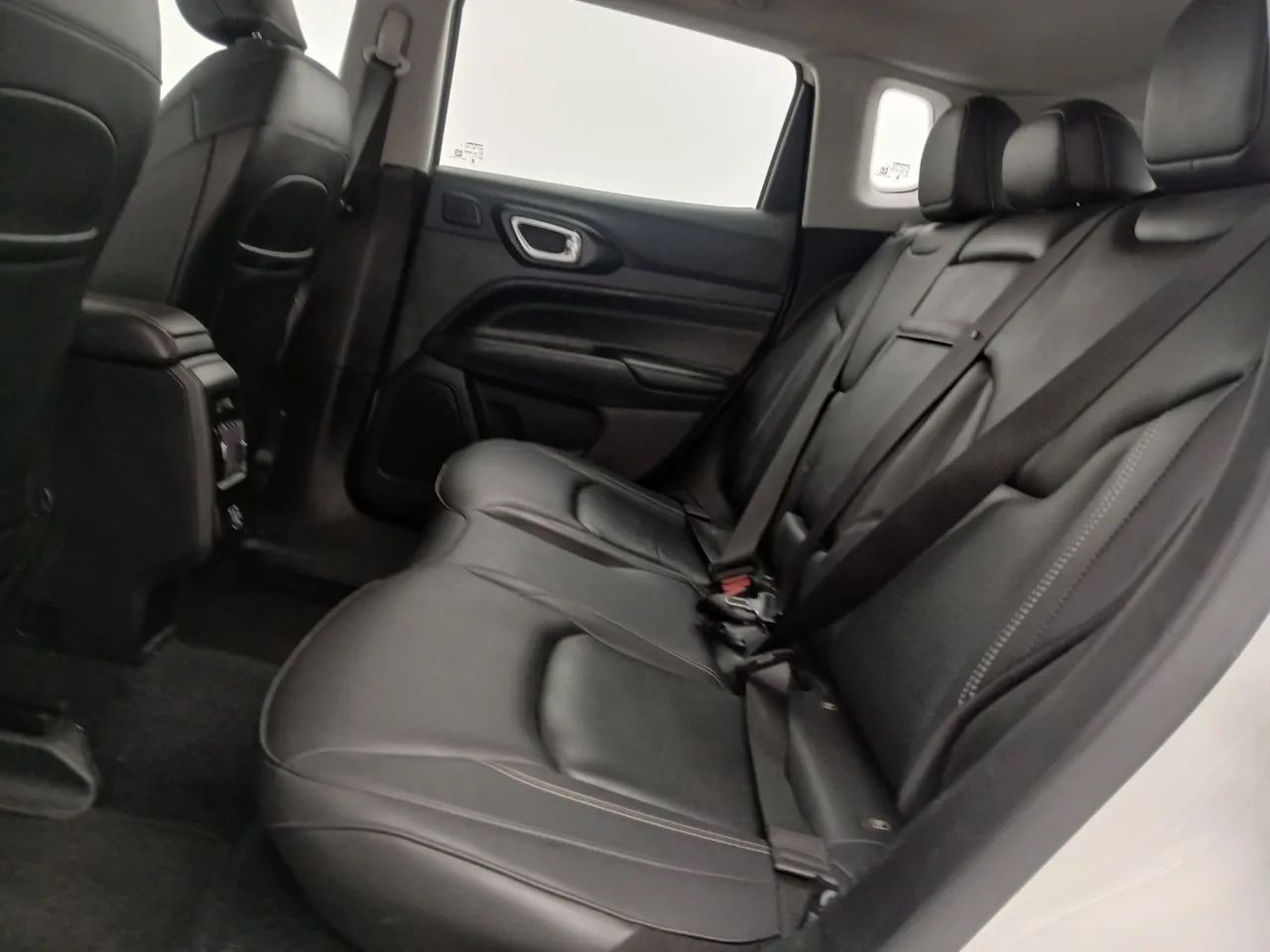 Jeep Compass LONG. T270 1.3 TB 4x2 Flex Aut., foto 17 de 18