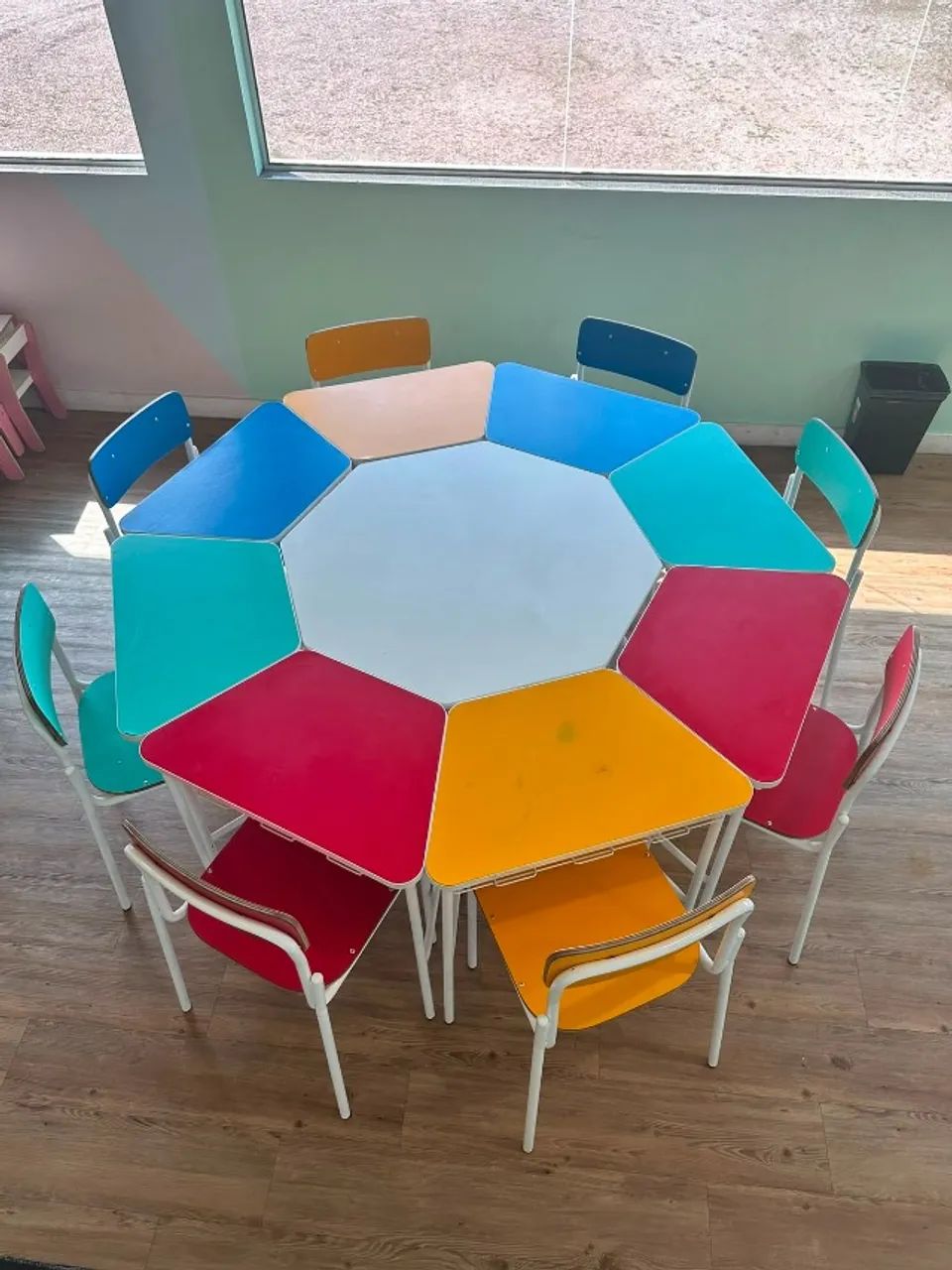 Mesa redonda  School Center Forma Hexagonal 8 lugares