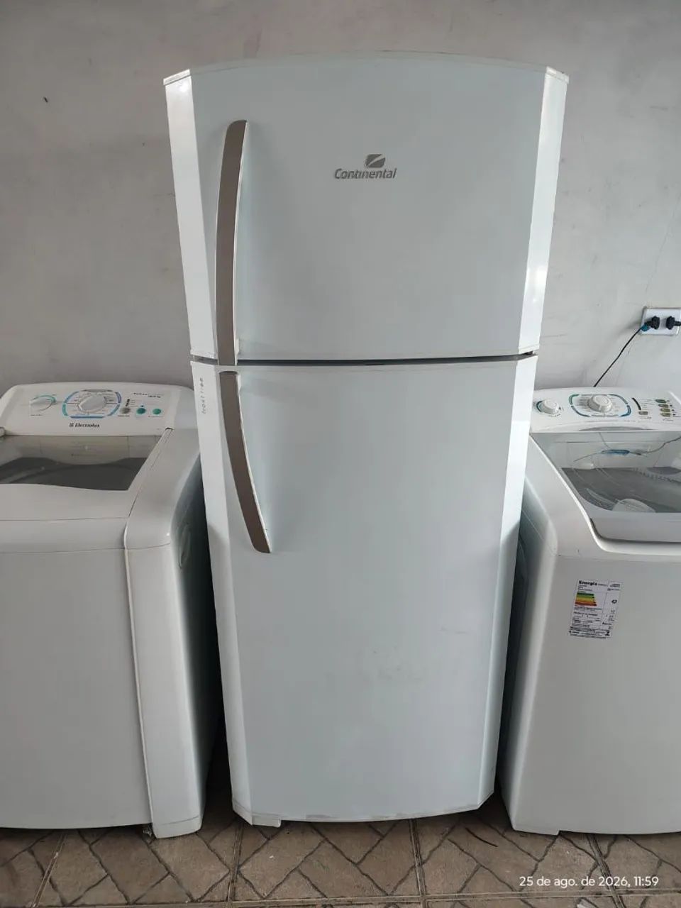 Geladeira continental 