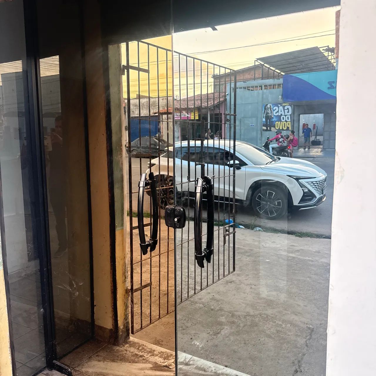 Casa com ponto comercial na avenida principal  - Foto 2