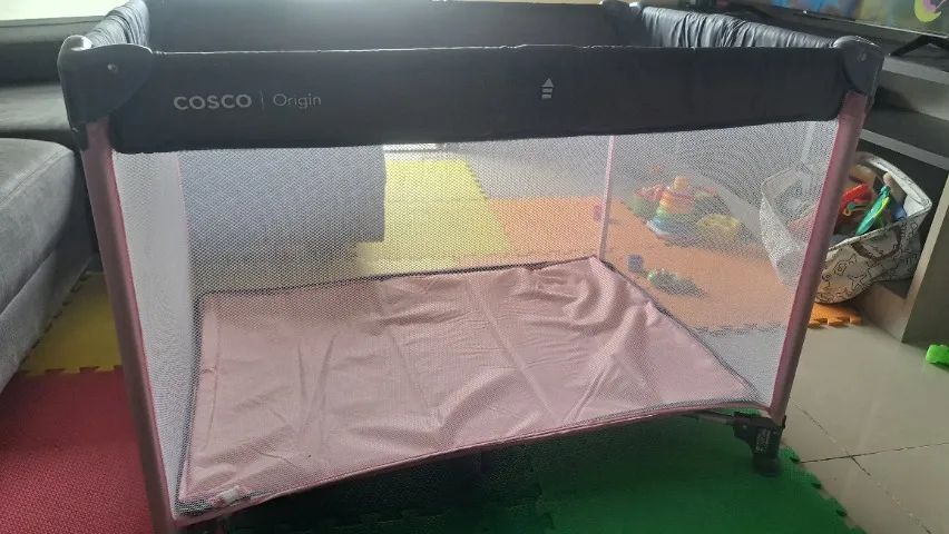 Berço Portátil/Chiqueirinho, modelo Origin - marca COSCO - Foto 2