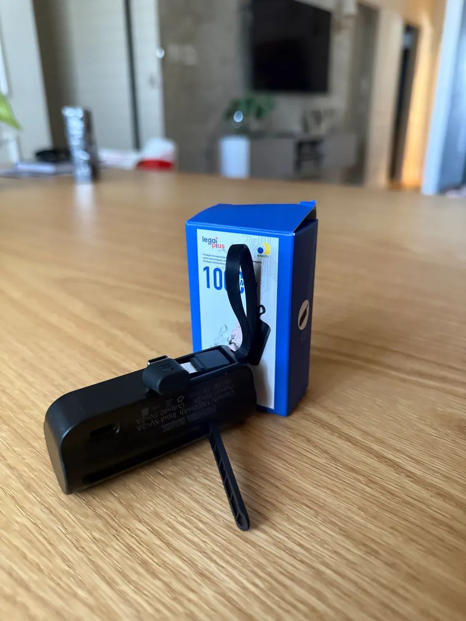 Bateria externa compacta IPhone/USB C/ Lightning / com Base 