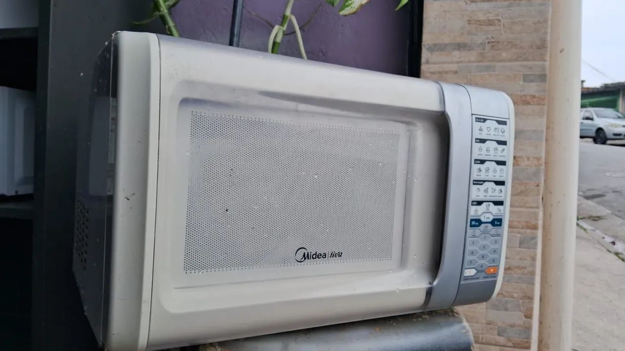 Microondas midea novíssimo  - Foto 3