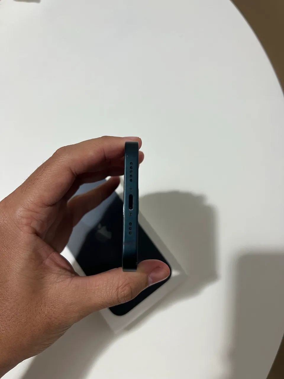Vendo iPhone 13 Azul meia noite 128G - Foto 5