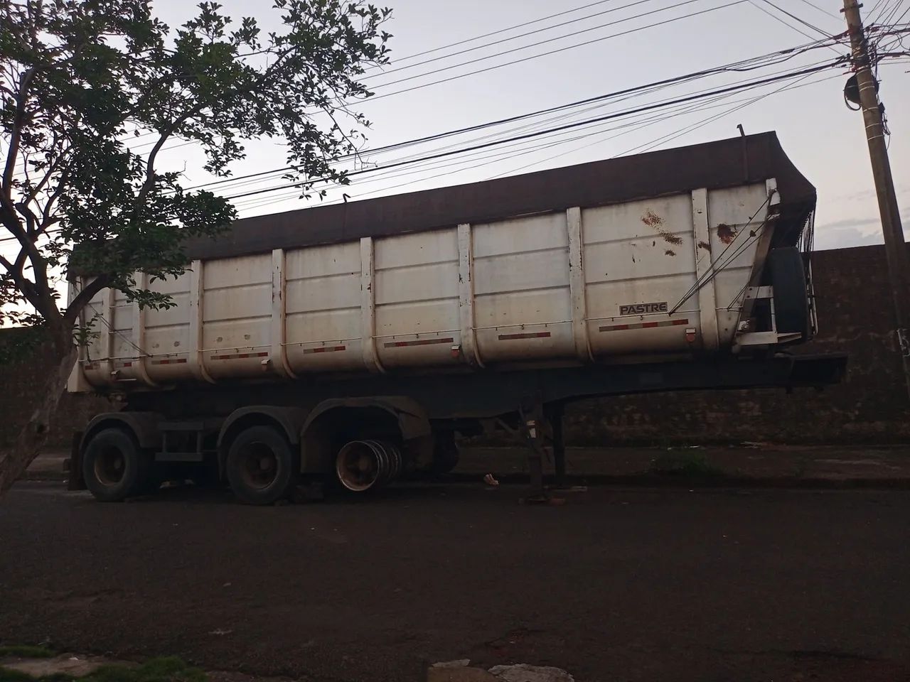 Caçamba vanderleia 