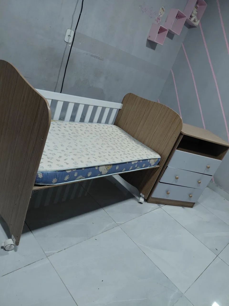 Berço+Cômoda infantil 