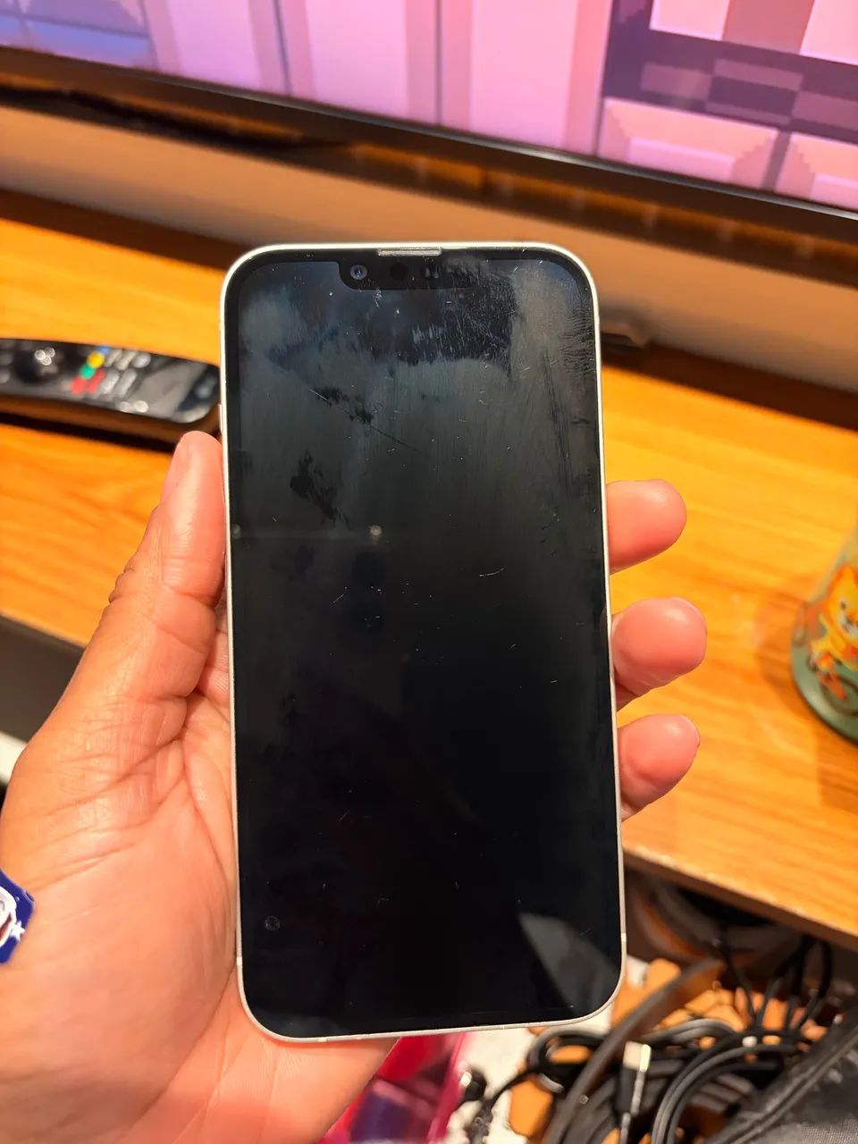 iphone 14 128GB - Traseira trincada funcionando perfeitamente 
