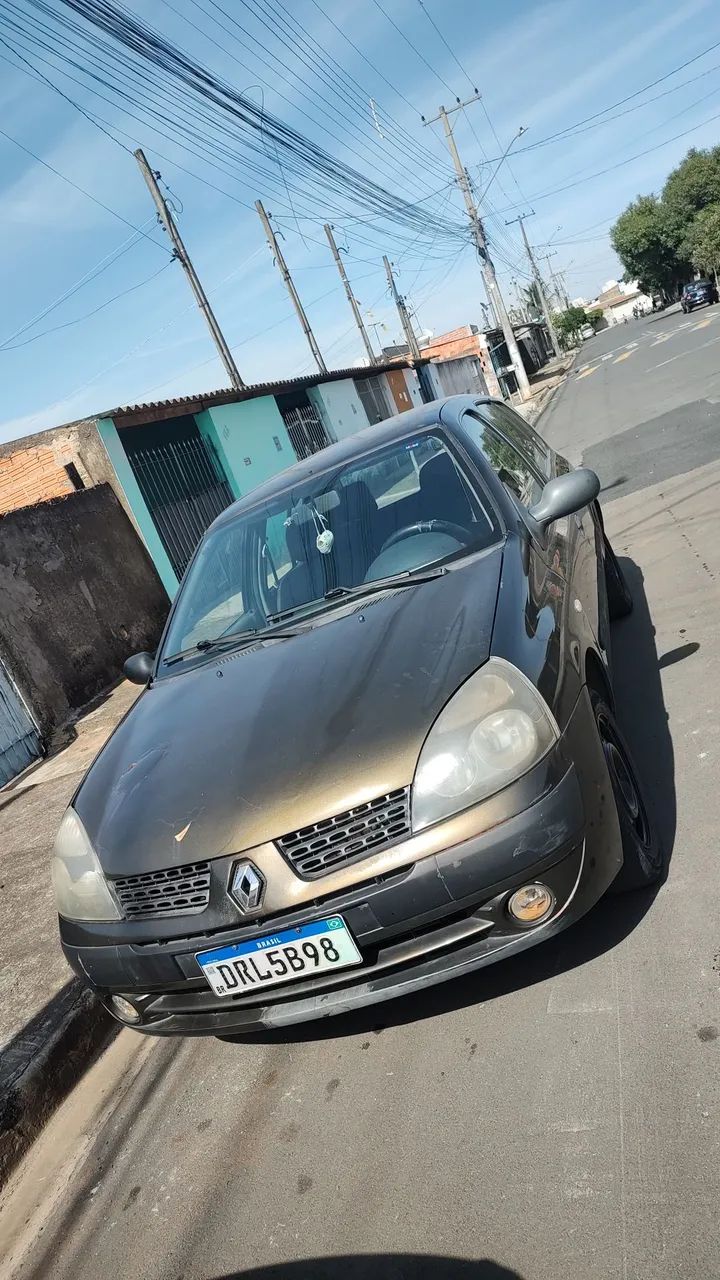 Renault Clio Clio Authentique 1.0/1.0 Hi-Power 16V 3p 2005