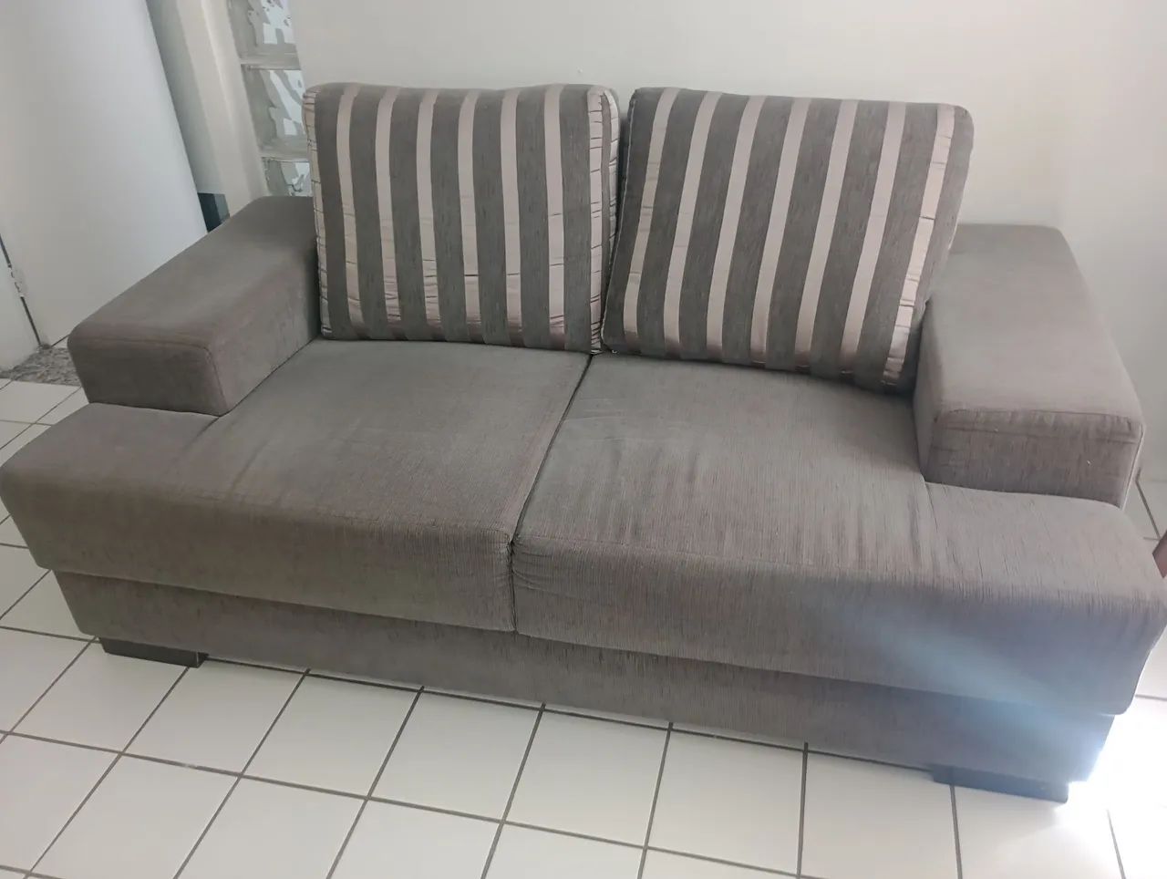 Vendo sofá 2 lugares  - Foto 2