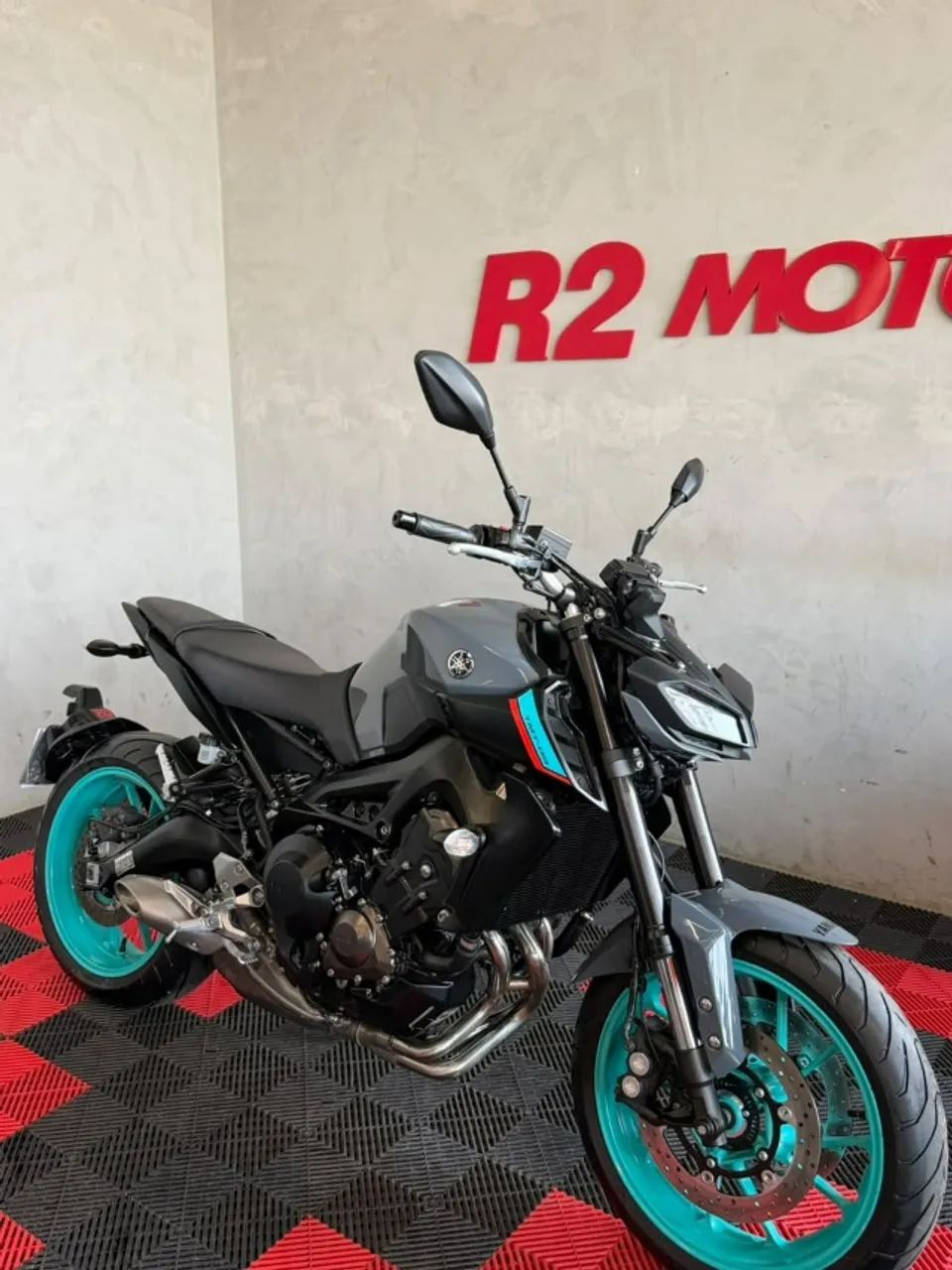 Yamaha MT 09 2024 - Foto 4