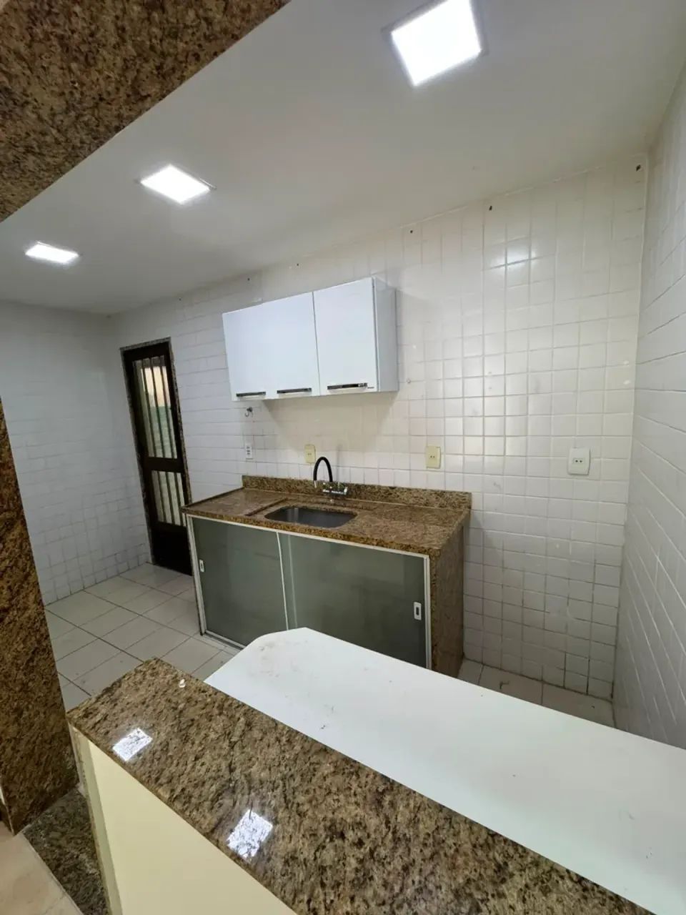 TRIPLEX- LOCAÇÃO ANUAL - RESERVA DO SAHY - Foto 5