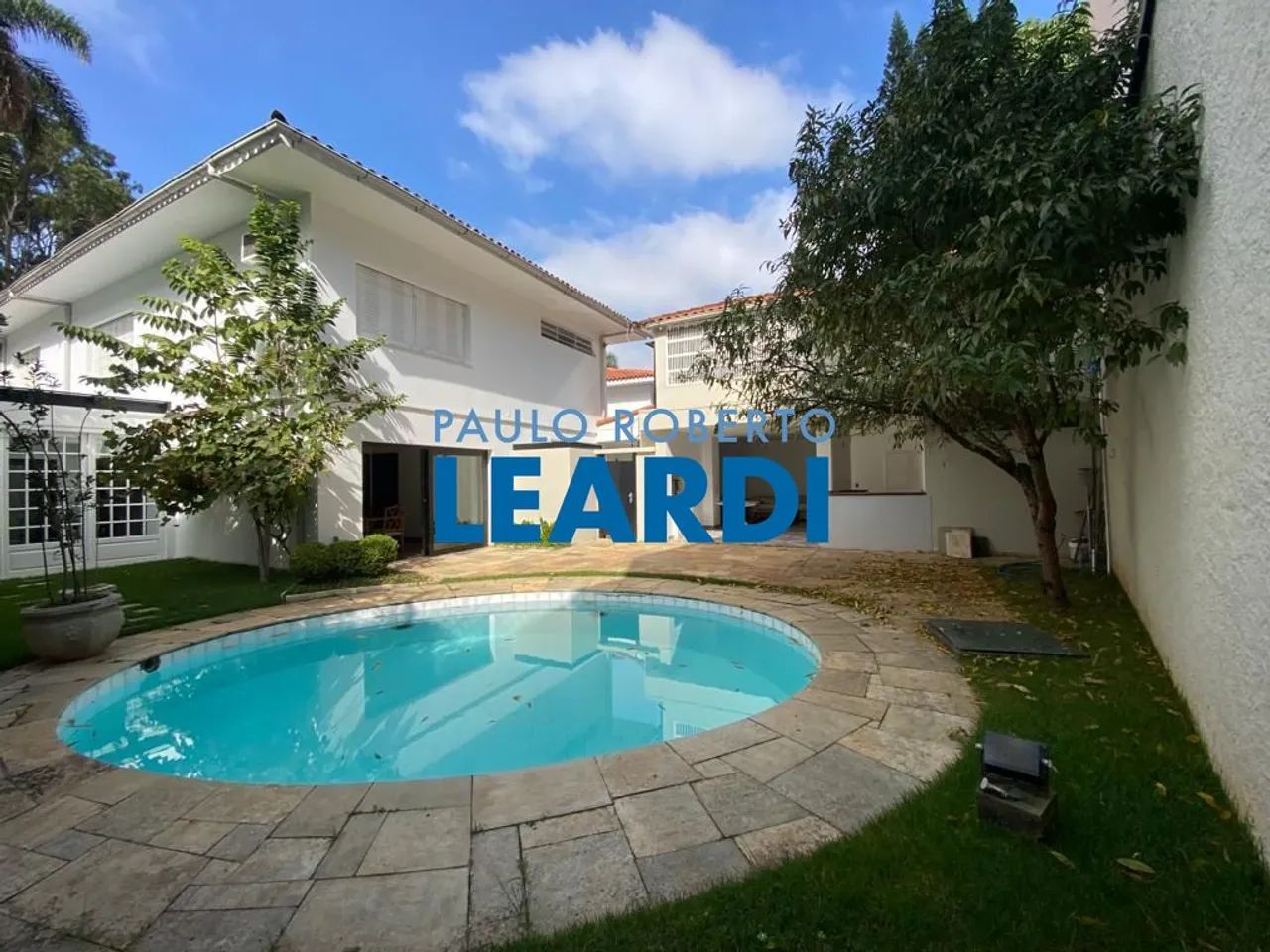 CASA ASSOBRADADA - VILA MADALENA - SP