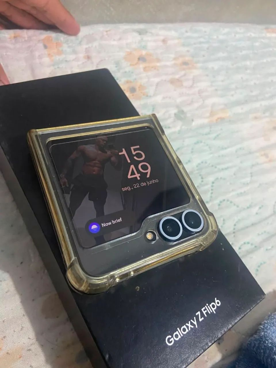 Samsung Z Flip 6 256GB - Foto 2