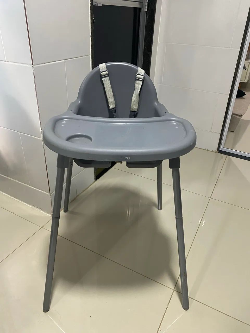 Cadeira alimentação  - Foto 2