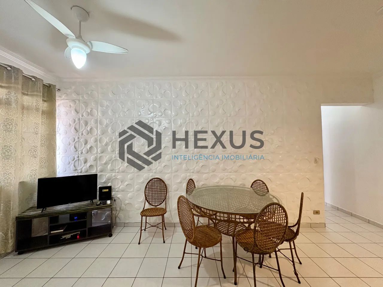 Apartamento com varanda e lazer na Enseada, Guarujá - Foto 3