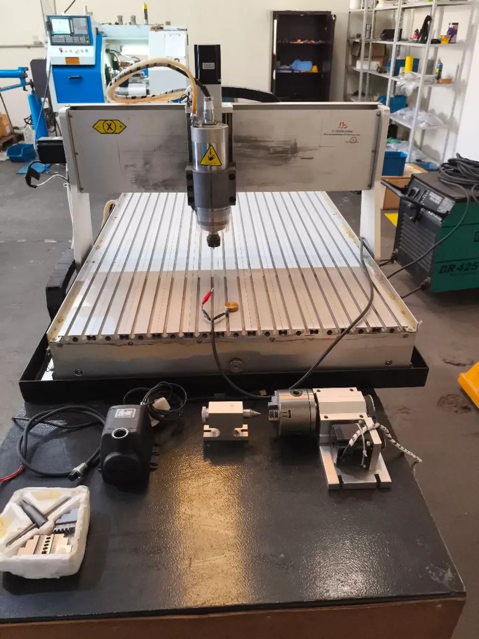 CNC Router 6090 Plus 4 Eixos 2200W Com Mesa - Foto 5