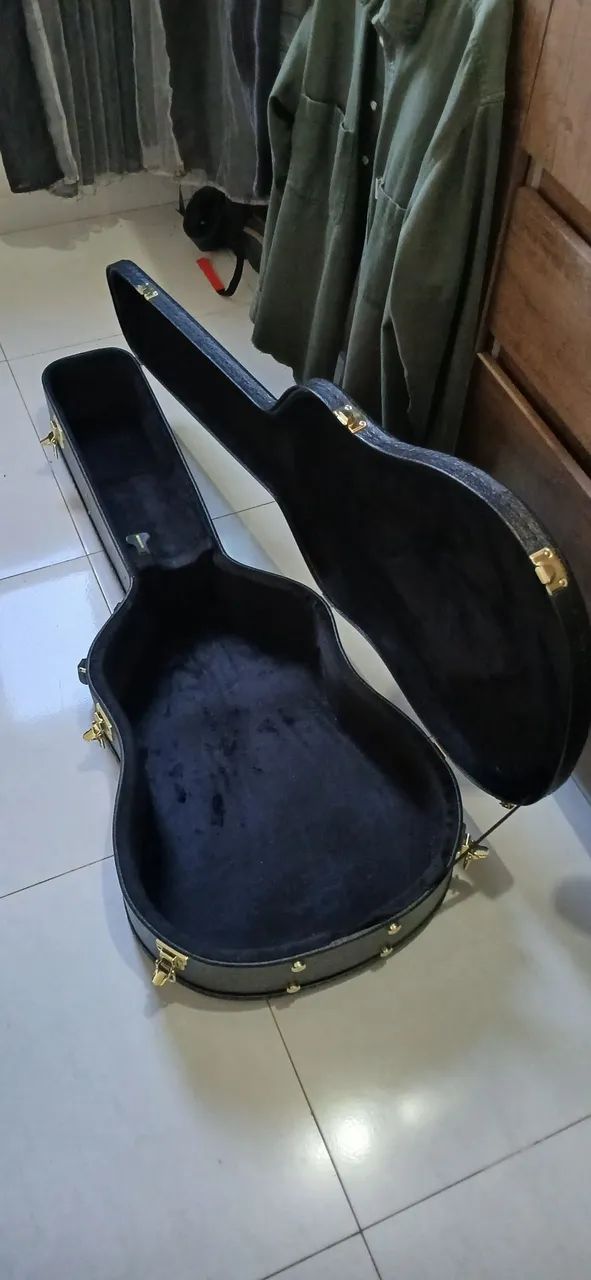 Case Rígida para Violão Preto com Dourado - Foto 4