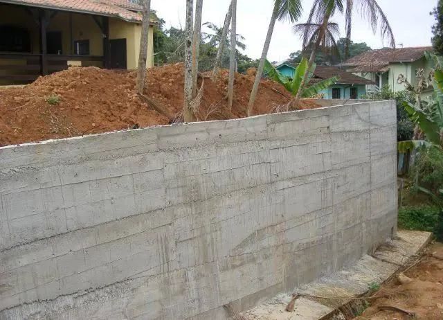 muro de concreto armado de 8cm por m2 aparti de 100m2  - Foto 3