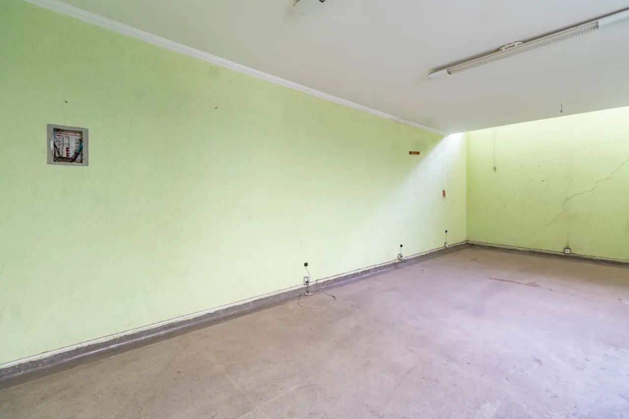 Sala comercial na Avenida Rio Mirivaí, 23 - sala 18  30 m²