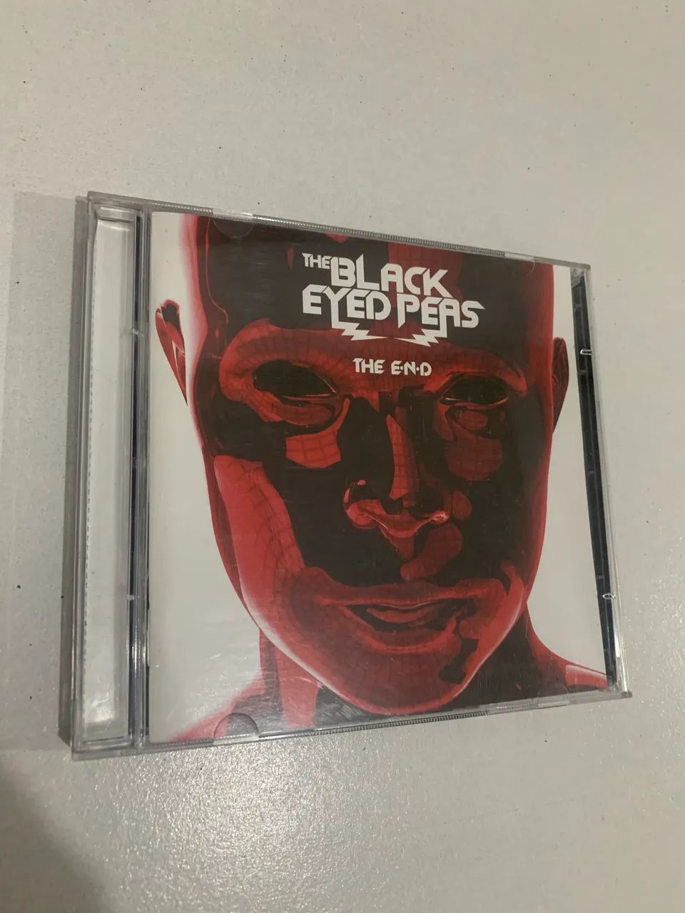 CD The black eyed peas - The End (duplo) - Foto 4