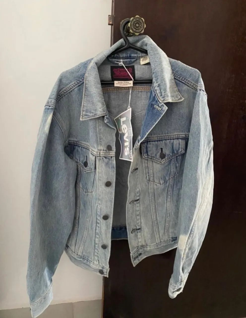 JAQUETA LEVIS NOVA