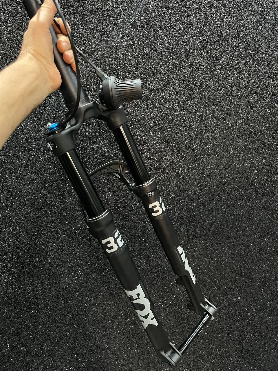 SUSPENSÃO: FOX 32, PERFORMANCE SC (STEPCAST), 29" COM 