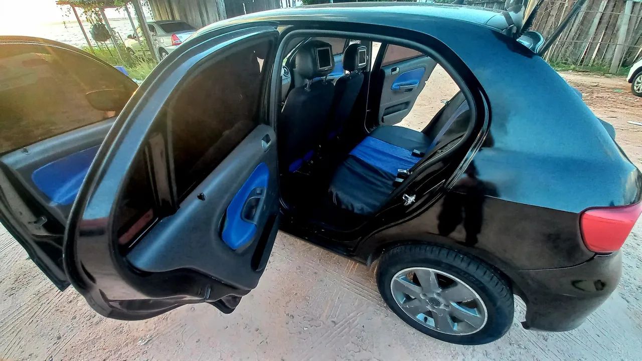 Volkswagen Gol Gol (novo) 1.0 Mi Total Flex 8V 4p 2012