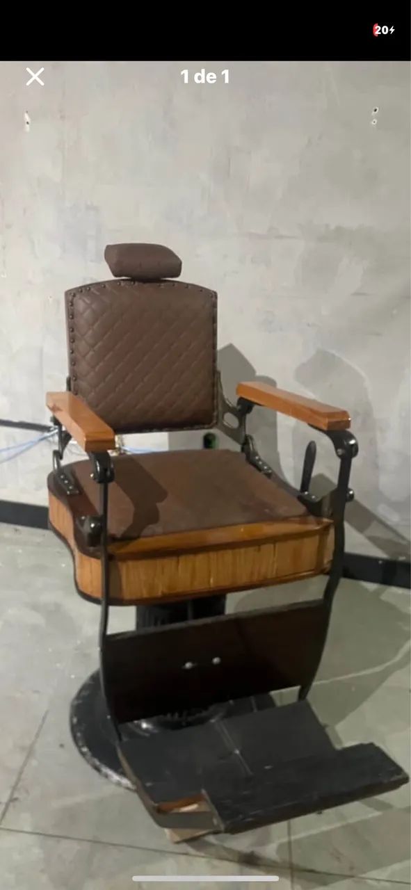 VENDO CADEIRA DE BARBEIRO RETRO 