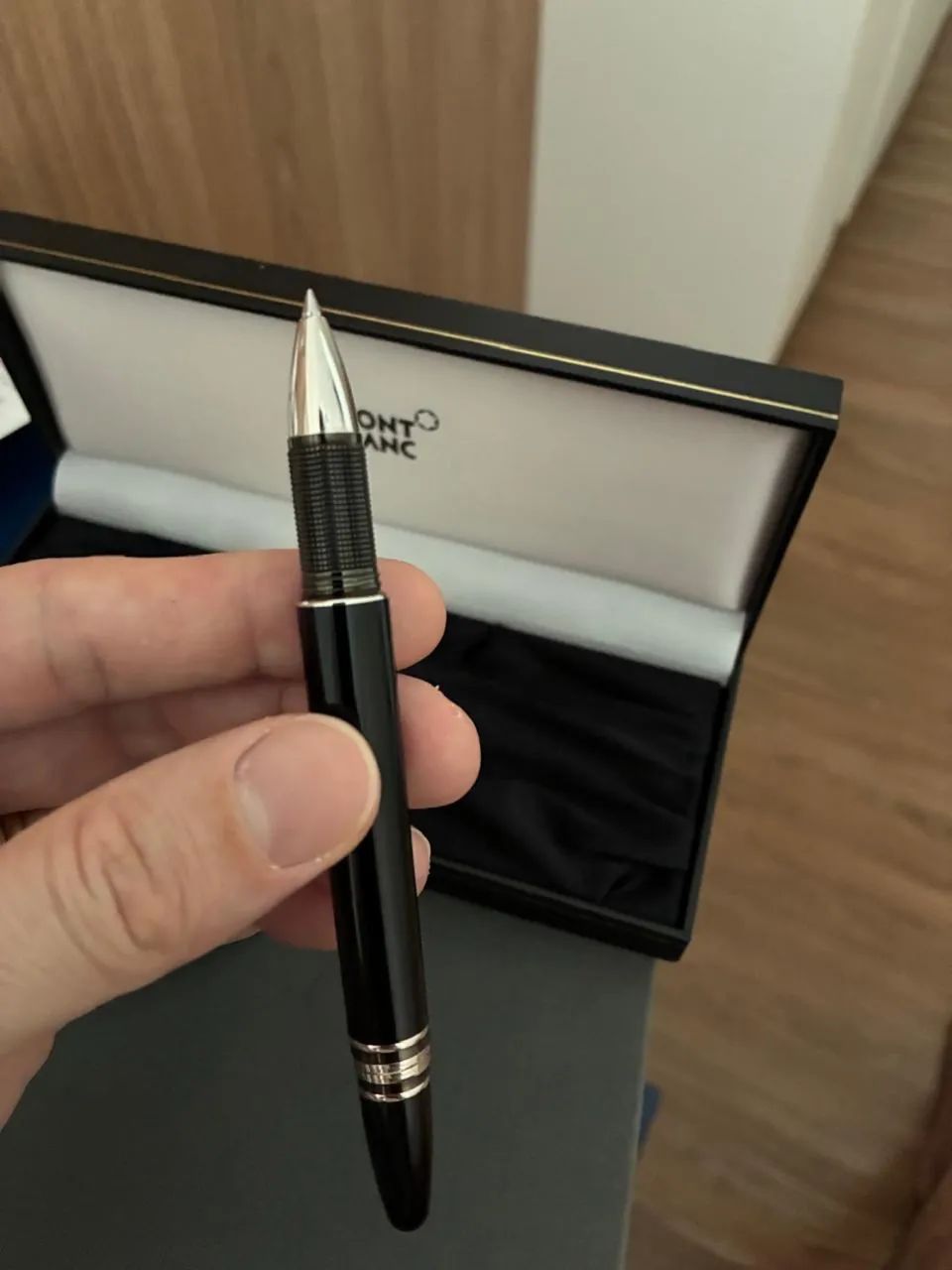 Caneta MontBlanc com estojo Original - Foto 3