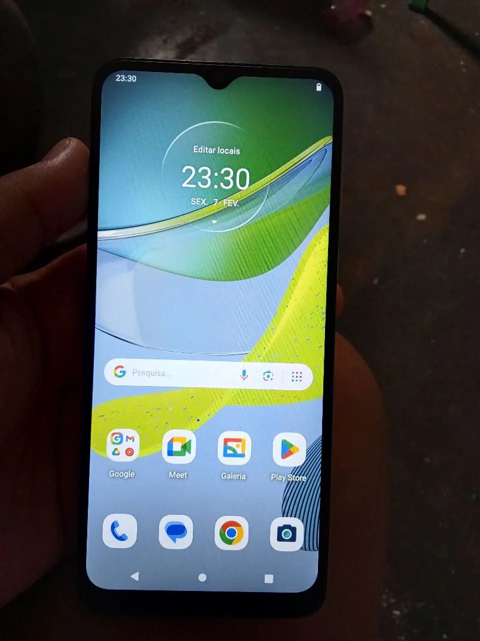 Vendo celular moto E13 